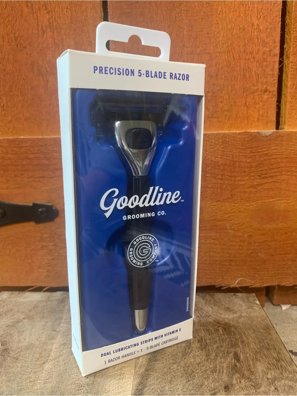 Men’s Goodline Grooming Co 5-blade Razor + New Pack of Flushable Dude Wipes